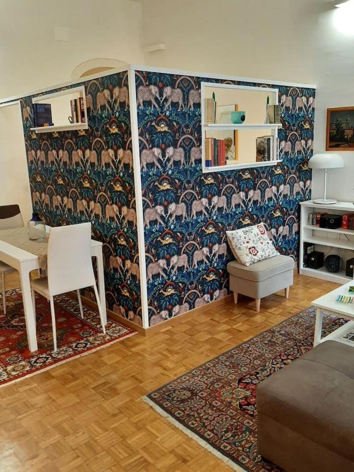 דירות רומא Charming Loft In Piazza Di Spagna מראה חיצוני תמונה