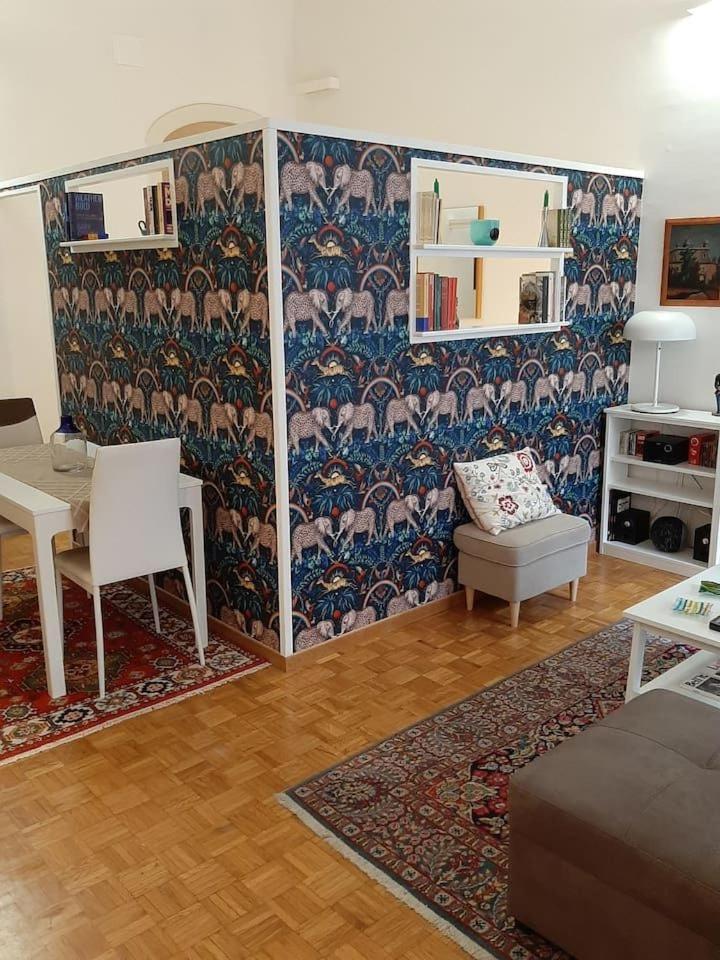 דירות רומא Charming Loft In Piazza Di Spagna מראה חיצוני תמונה